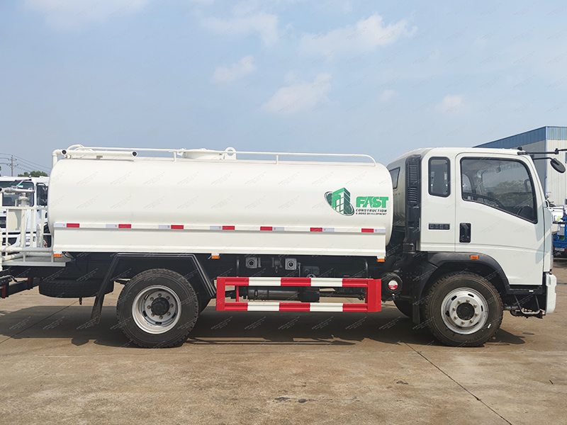 Howo 4x2 truk waterk meter kubik