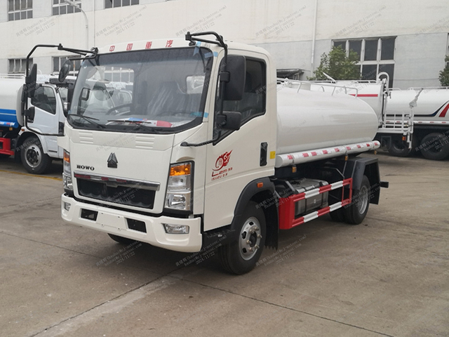 Howo 8 Cubic Meter Water Tank Truck