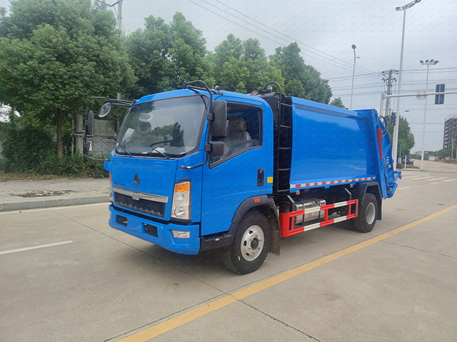 Howo 14m3 Truk Compactor 