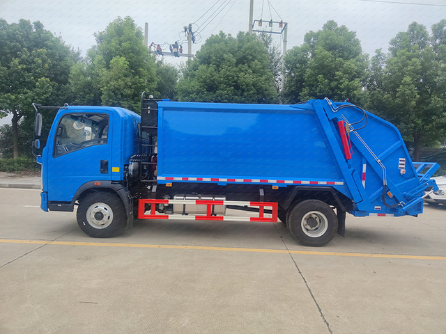 Howo 14m3 Truk Compactor 